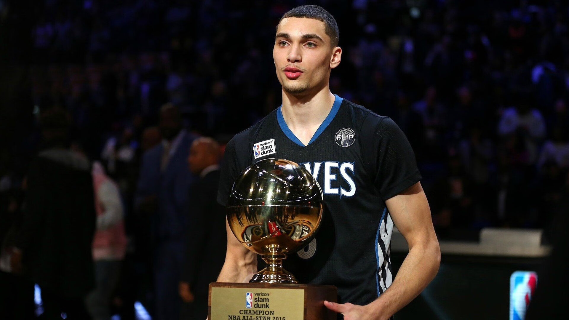 开云体育下载-东决关键战之夜，奥利维耶关键战不手软，当平凡成为最锋利的剑